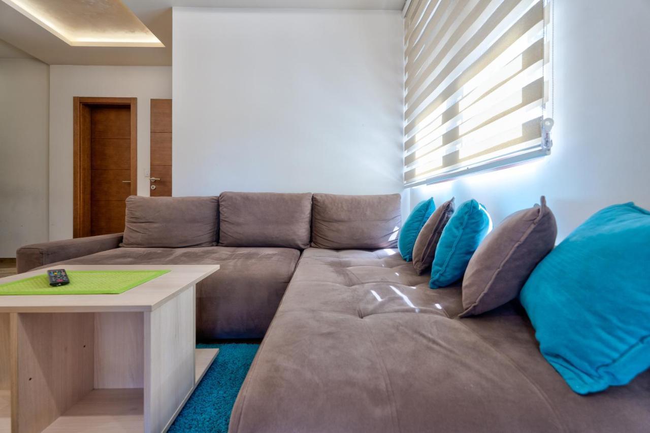 Apartment Mn *