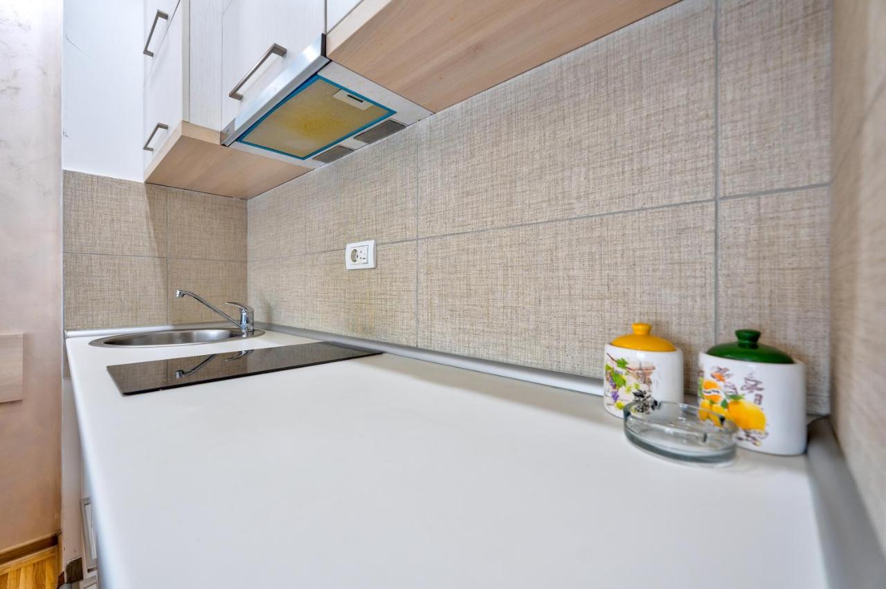 Apartment Mn *